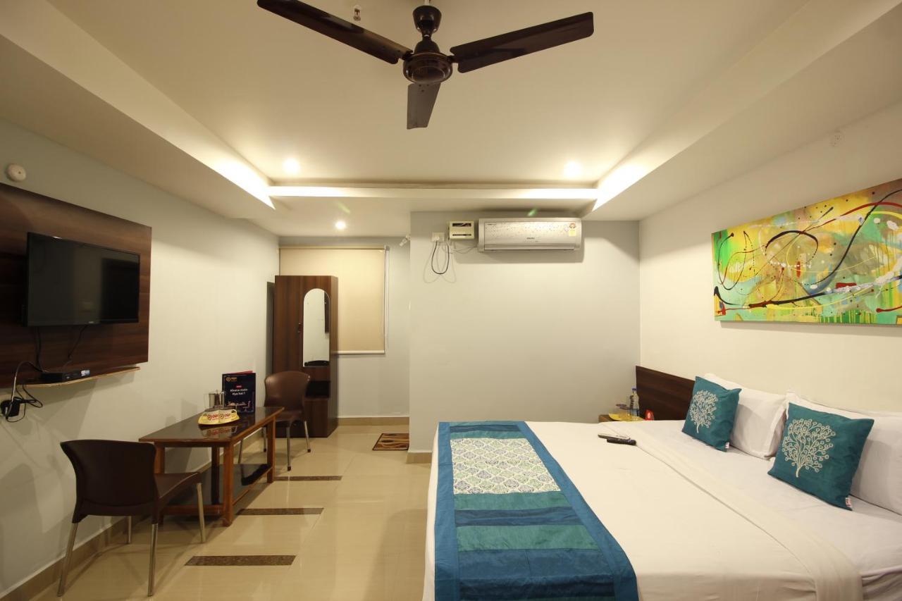 Nova Pride Hotel Hyderabad Exterior photo
