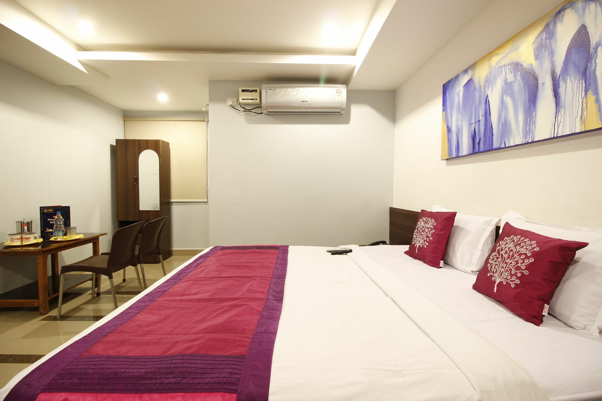 Nova Pride Hotel Hyderabad Exterior photo